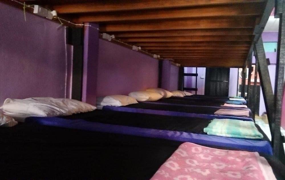 Wild & Wandering Backpacker Hostel & Bar Haad Rin Exterior photo